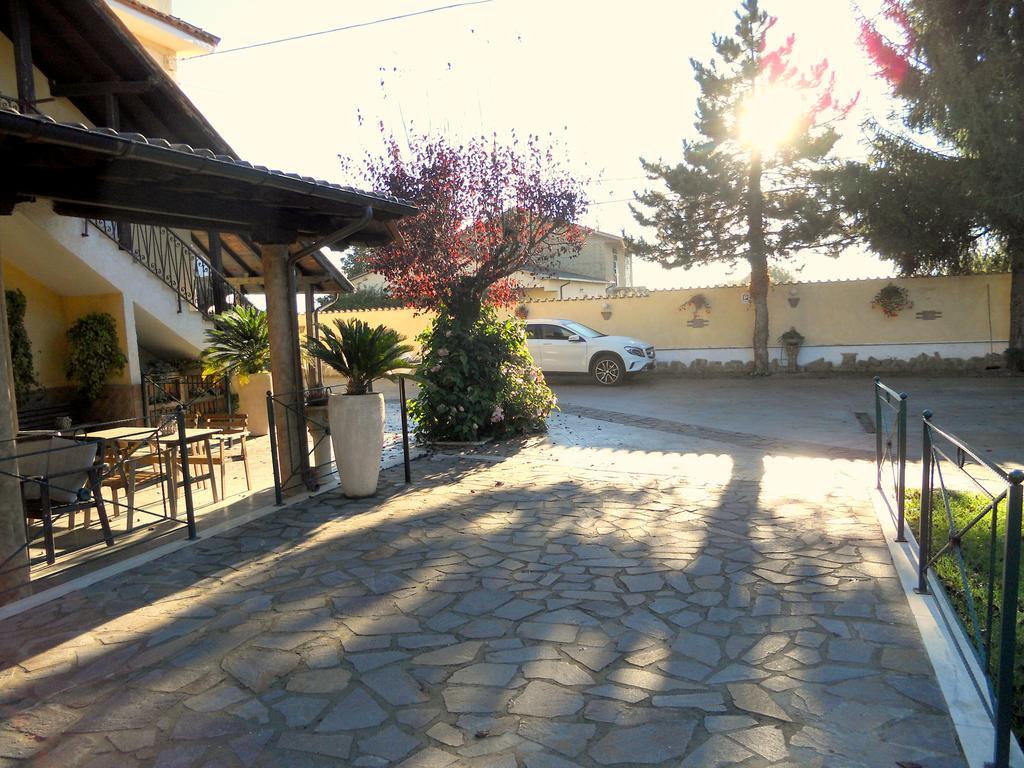 瓦尔蒙托内 赛尔西旅馆酒店 外观 照片